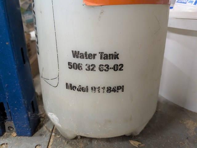 Assortiment bouwbenodigdheden - afbeelding 33 van  76