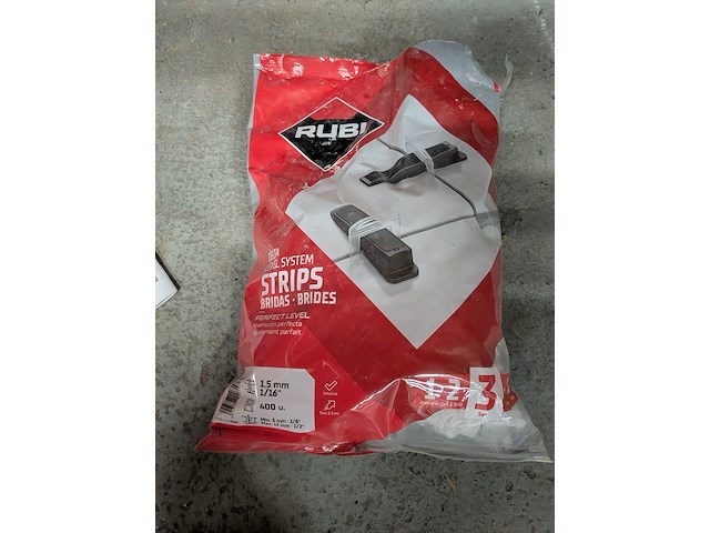 Assortiment bouwbenodigdheden - afbeelding 38 van  76