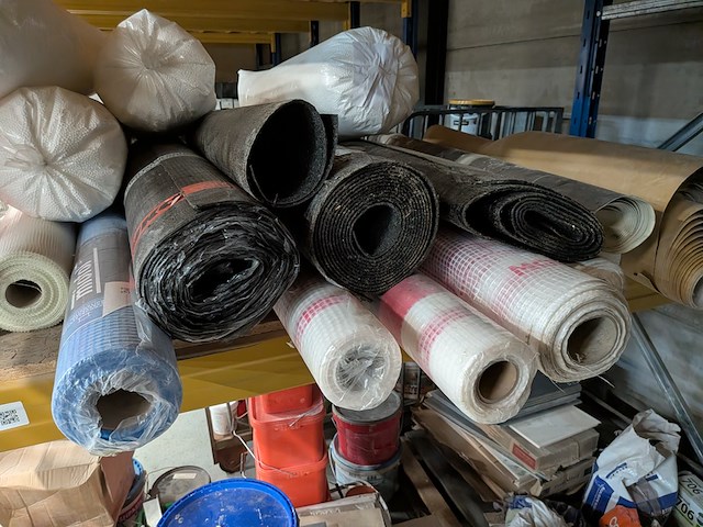 Assortiment bouwbenodigdheden - afbeelding 51 van  76