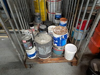 Assortiment bouwbenodigdheden - afbeelding 64 van  76