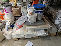 Assortiment bouwbenodigdheden - afbeelding 75 van  76