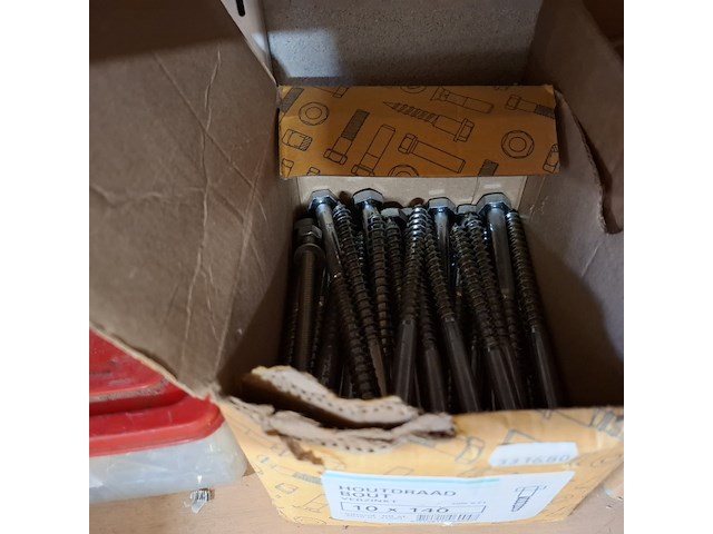 Assortiment bouwbenodigdheden - afbeelding 16 van  44