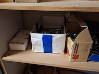 Assortiment bouwbenodigdheden - afbeelding 18 van  44