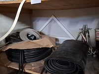 Assortiment bouwbenodigdheden - afbeelding 33 van  44