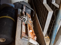 Assortiment bouwbenodigdheden - afbeelding 36 van  44