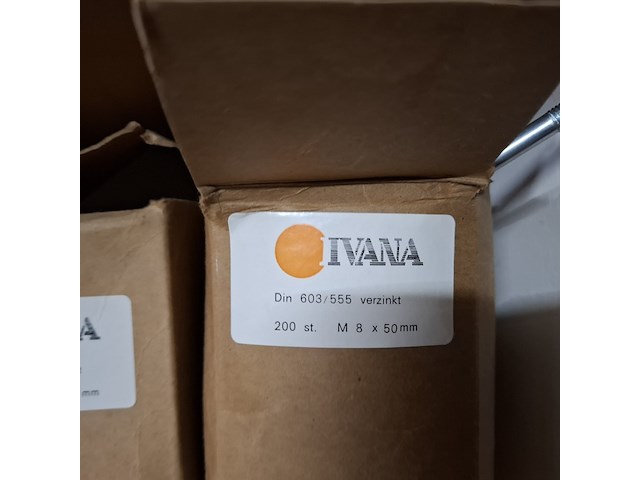 Assortiment bouwbenodigdheden - afbeelding 40 van  44