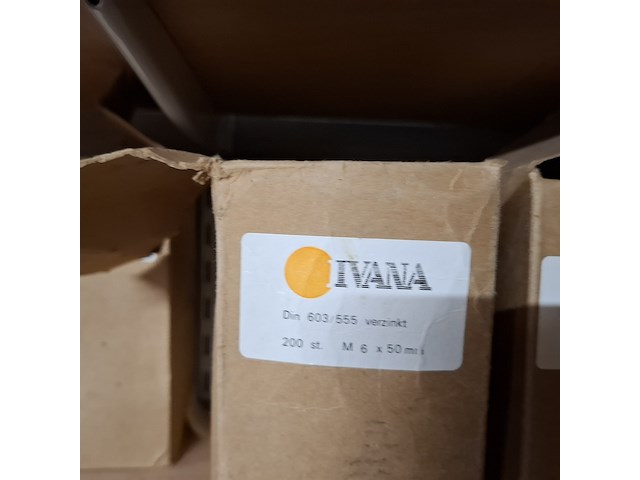 Assortiment bouwbenodigdheden - afbeelding 42 van  44