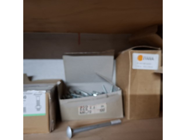 Assortiment bouwbenodigdheden - afbeelding 43 van  44