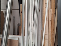 Assortiment bouwbenodigdheden - afbeelding 9 van  11