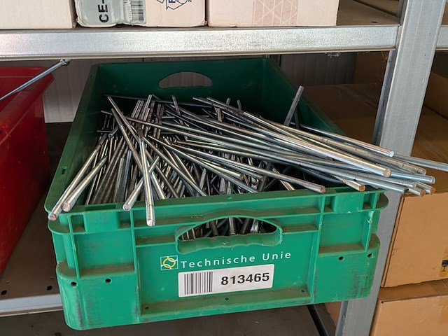 Assortiment bouwbenodigdheden - afbeelding 11 van  46