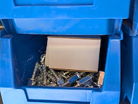 Assortiment bouwbenodigdheden - afbeelding 21 van  46