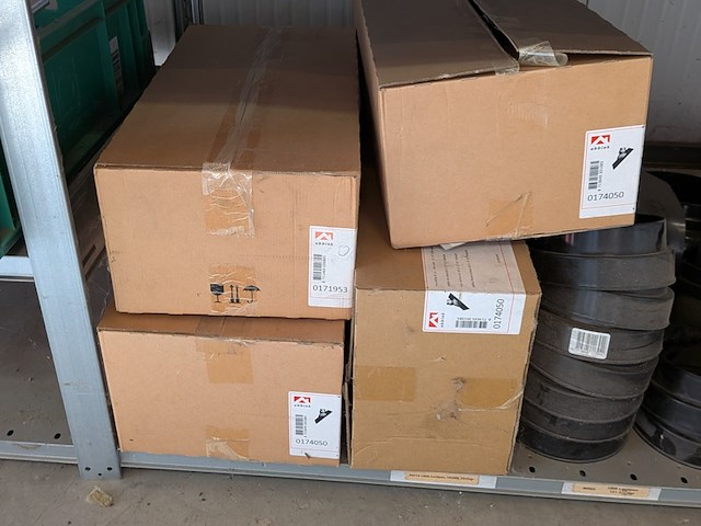 Assortiment bouwbenodigdheden - afbeelding 29 van  46