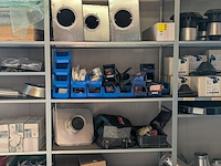 Assortiment bouwbenodigdheden - afbeelding 23 van  46