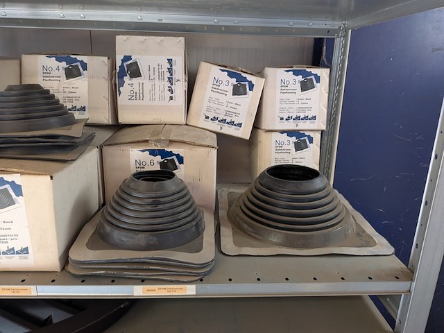 Assortiment bouwbenodigdheden - afbeelding 40 van  46