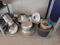Assortiment bouwbenodigdheden - afbeelding 41 van  46