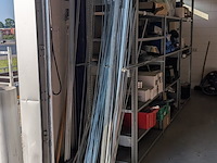 Assortiment bouwbenodigdheden - afbeelding 42 van  46