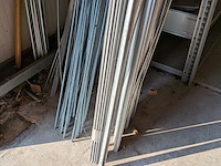 Assortiment bouwbenodigdheden - afbeelding 43 van  46