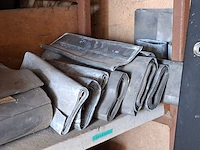 Assortiment bouwbenodigdheden - afbeelding 18 van  18