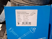 Assortiment bouwbenodigheden - afbeelding 8 van  8