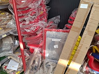 Assortiment buitenspeelgoed o.a. hermic - afbeelding 31 van  88