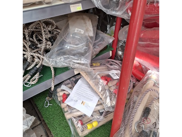 Assortiment buitenspeelgoed o.a. hermic - afbeelding 76 van  88