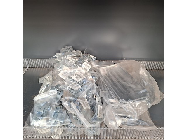 Assortiment deurbeslag o.a. hillhout - afbeelding 2 van  35