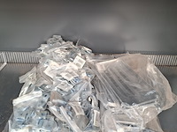 Assortiment deurbeslag o.a. hillhout - afbeelding 2 van  35