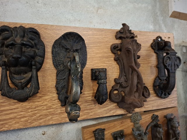 Assortiment deurkloppers - afbeelding 6 van  12