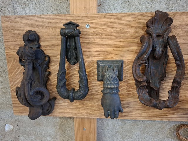 Assortiment deurkloppers - afbeelding 12 van  12