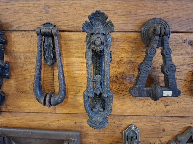 Assortiment deurkloppers - afbeelding 6 van  26