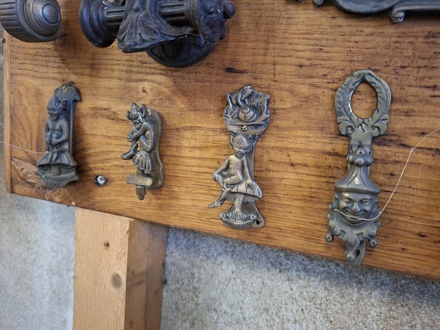 Assortiment deurkloppers - afbeelding 16 van  26