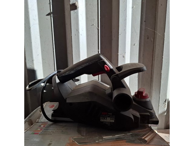 Assortiment divers gereedschap o.a. bosch, elu - afbeelding 6 van  15