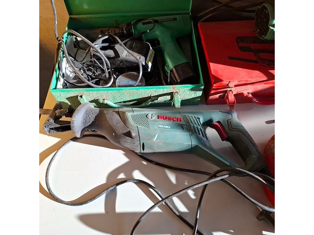 Assortiment divers gereedschap o.a. bosch, elu - afbeelding 8 van  15