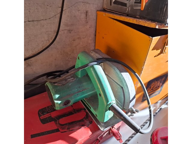 Assortiment divers gereedschap o.a. bosch, elu - afbeelding 11 van  15