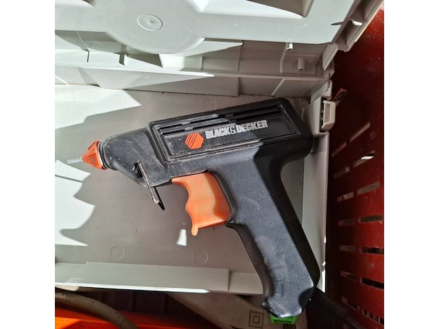 Assortiment divers gereedschap - afbeelding 2 van  12