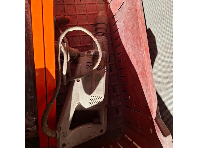Assortiment divers gereedschap - afbeelding 3 van  12