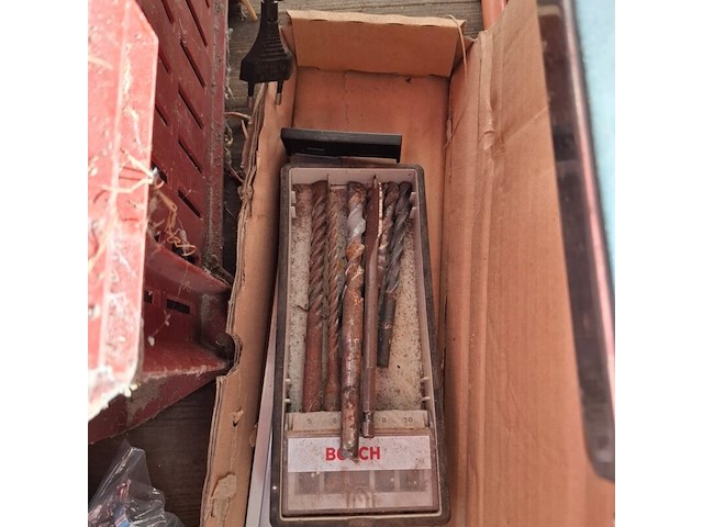 Assortiment divers gereedschap - afbeelding 11 van  12