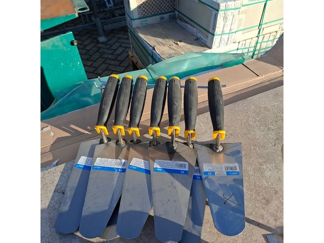 Assortiment divers gereedschap - afbeelding 7 van  10