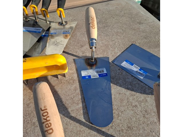 Assortiment divers gereedschap - afbeelding 8 van  10