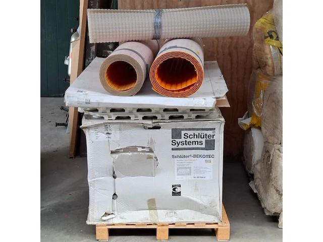Assortiment divers ondervloerplaten / noppenplaten t.b.v. vloerverwarming - afbeelding 3 van  10