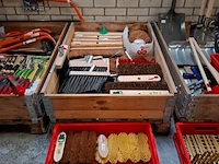 Assortiment diverse vegers / bezems