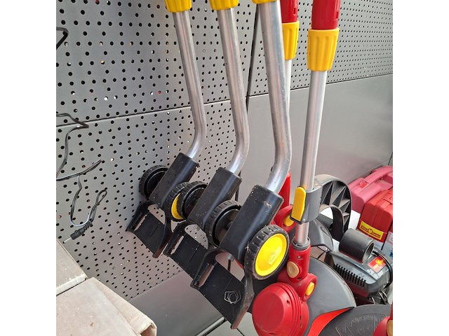 Assortiment elektrisch tuingereedschap o.a. wolf garten - afbeelding 3 van  12