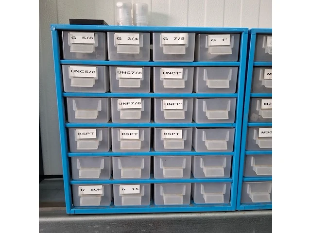 Assortiment engels en metrisch snijplaat toebehoren - afbeelding 12 van  33