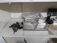 Assortiment garage benodigdheden - afbeelding 2 van  46