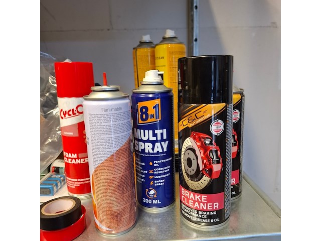 Assortiment garage benodigdheden - afbeelding 17 van  18