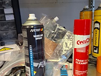 Assortiment garage benodigdheden - afbeelding 18 van  18