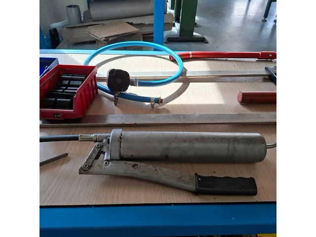 Assortiment gereedschap en toebehoren - afbeelding 6 van  24