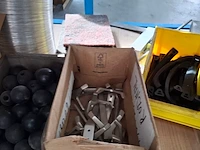 Assortiment gereedschap en toebehoren - afbeelding 10 van  24