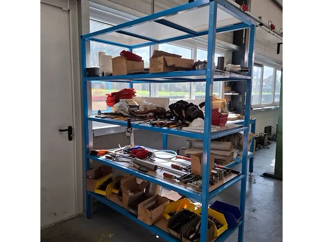 Assortiment gereedschap en toebehoren - afbeelding 1 van  24