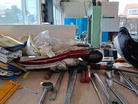 Assortiment gereedschap en toebehoren - afbeelding 22 van  24